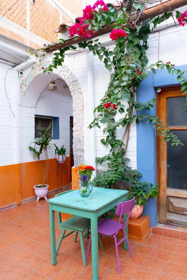 Hostal Zeballos タリハ エクステリア 写真