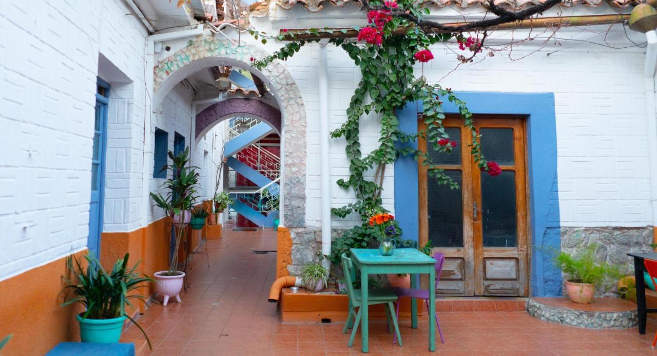 Hostal Zeballos タリハ エクステリア 写真