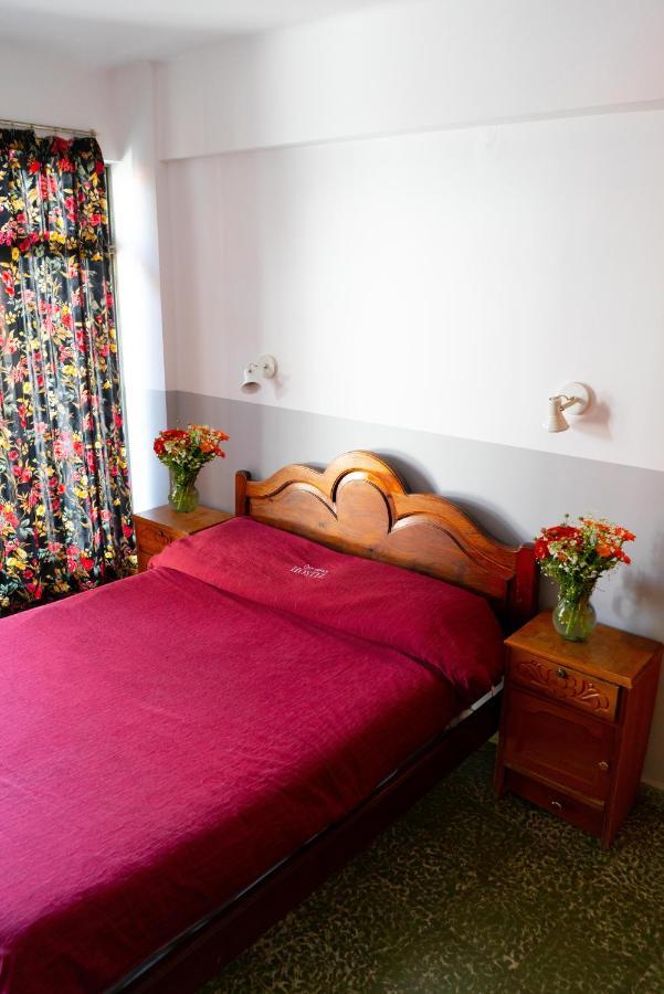Hostal Zeballos タリハ エクステリア 写真