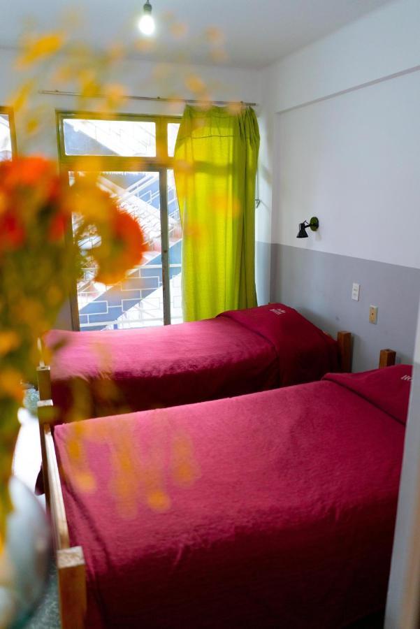 Hostal Zeballos タリハ エクステリア 写真